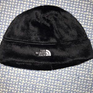 North face black fuzzy hat